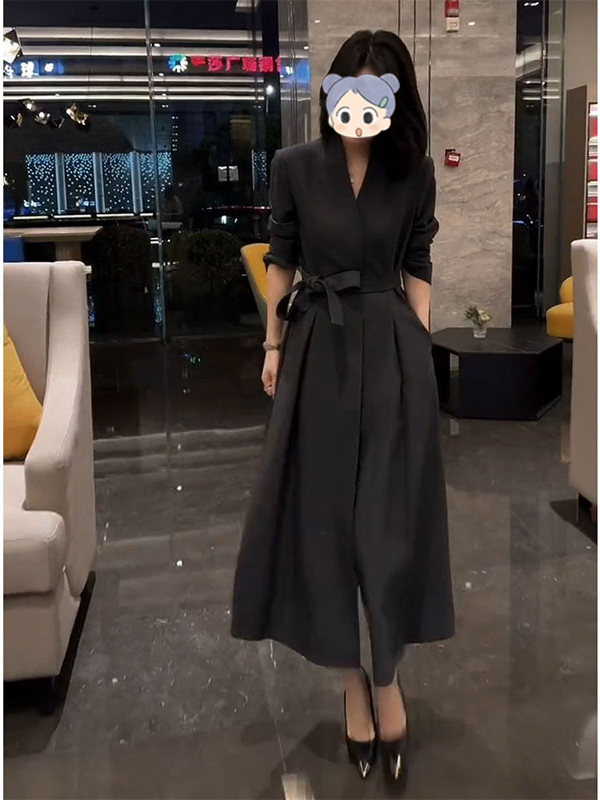 2025早秋新款气场强大女神范法式气质长裙高级感黑色西装连衣裙子