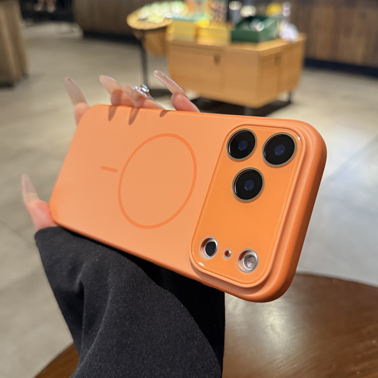 适用苹果17pro手机壳磁吸磨砂星宇橙色镜头膜全包相机按键高级女