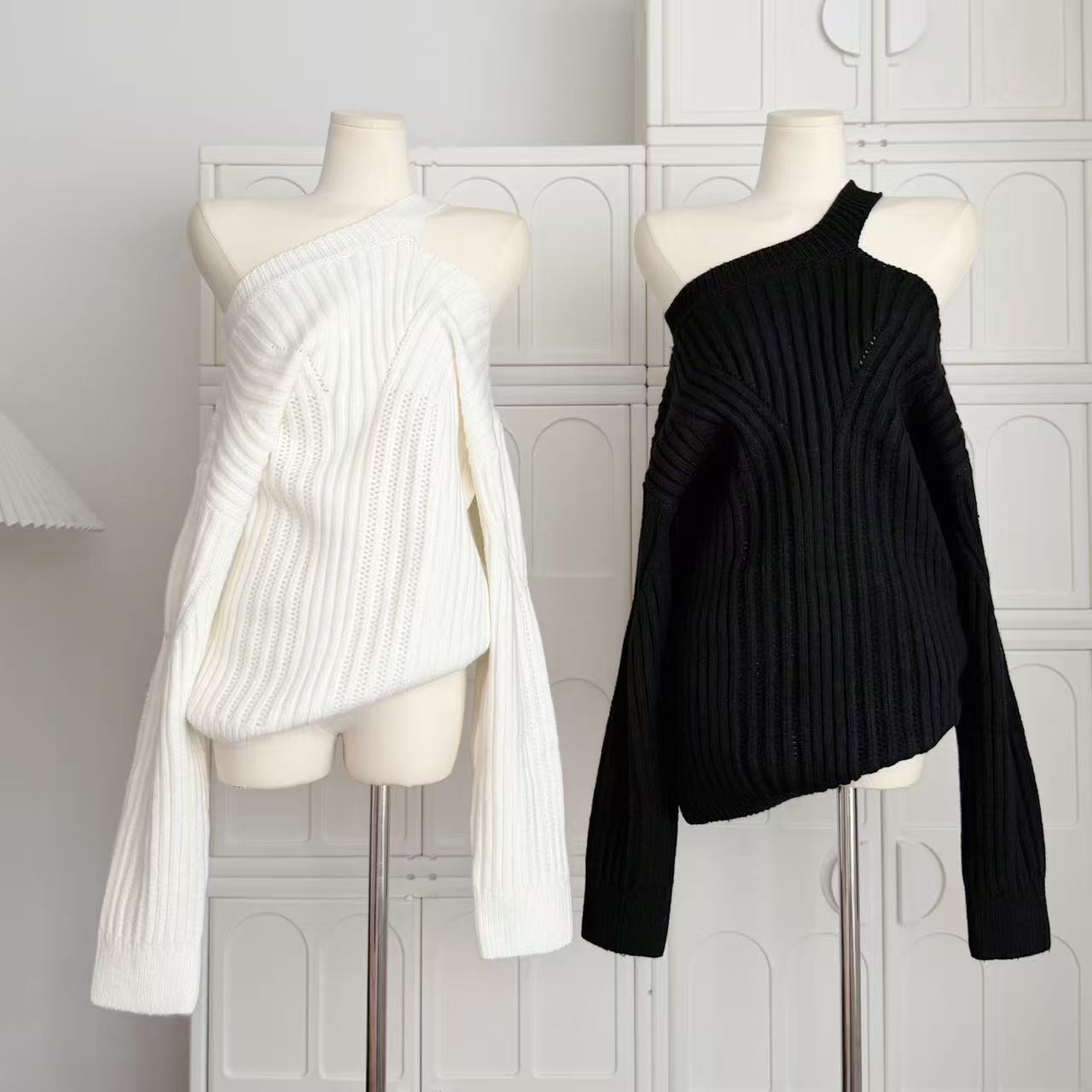 CHEISLY 巨好看挂脖斜肩设计感宽松毛衣慵懒感外穿坑条针织衫上衣