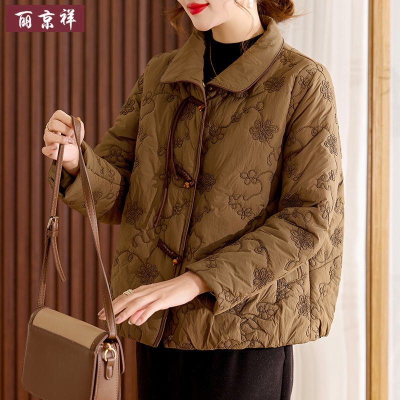 新中式妈妈冬装棉服外套2025新款中老年女秋冬外套短款加绒小棉袄