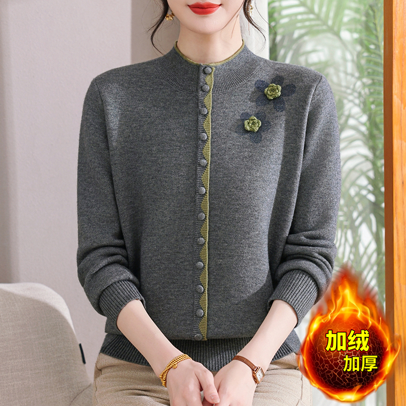优雅气质妈妈装新款加绒加厚内搭毛衣中老年女冬季保暖打底衫上衣