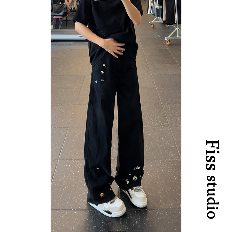 卡通绣花休闲牛仔裤男女同款春秋2025新款情侣宽松阔腿微弯刀裤子