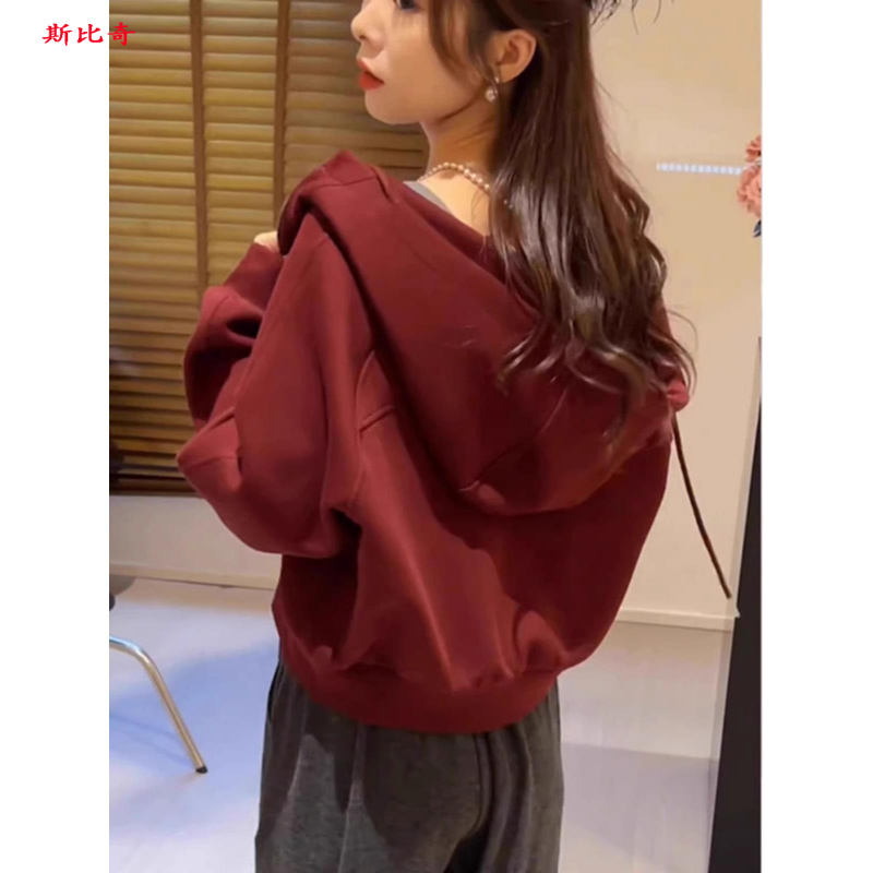 Sibiqi酒红色短连帽美式覆古女运动衫2025新流行的开襟仿羊毛衫女