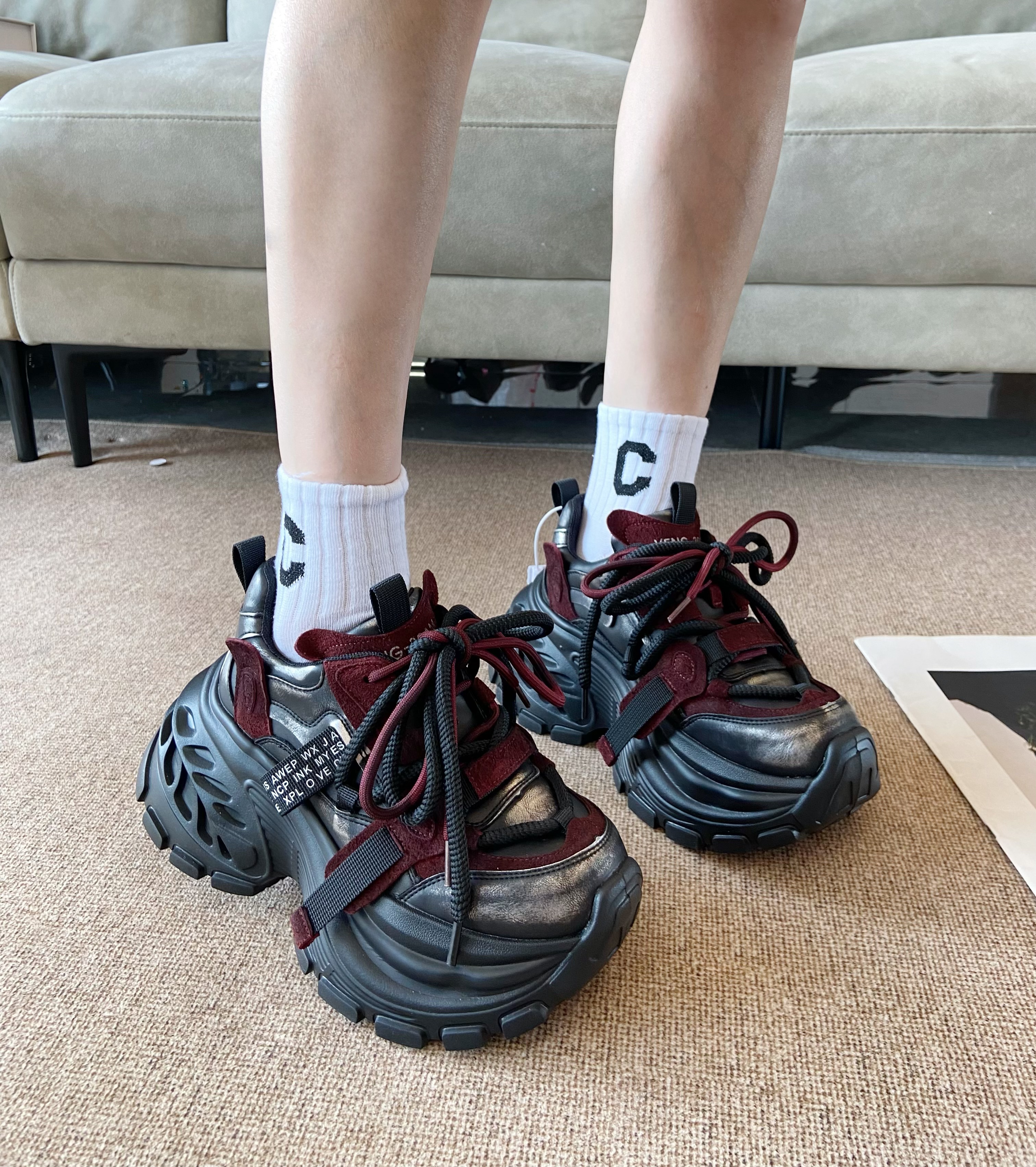 欧洲站2025秋季新款时尚厚底增高老爹鞋女百搭休闲运动鞋女鞋潮鞋