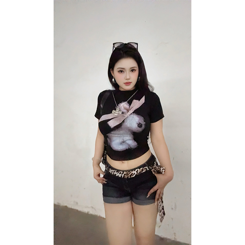 微胖MM大码女装兔子印花辣妹半高领正肩短袖T恤夏季修身显瘦上衣