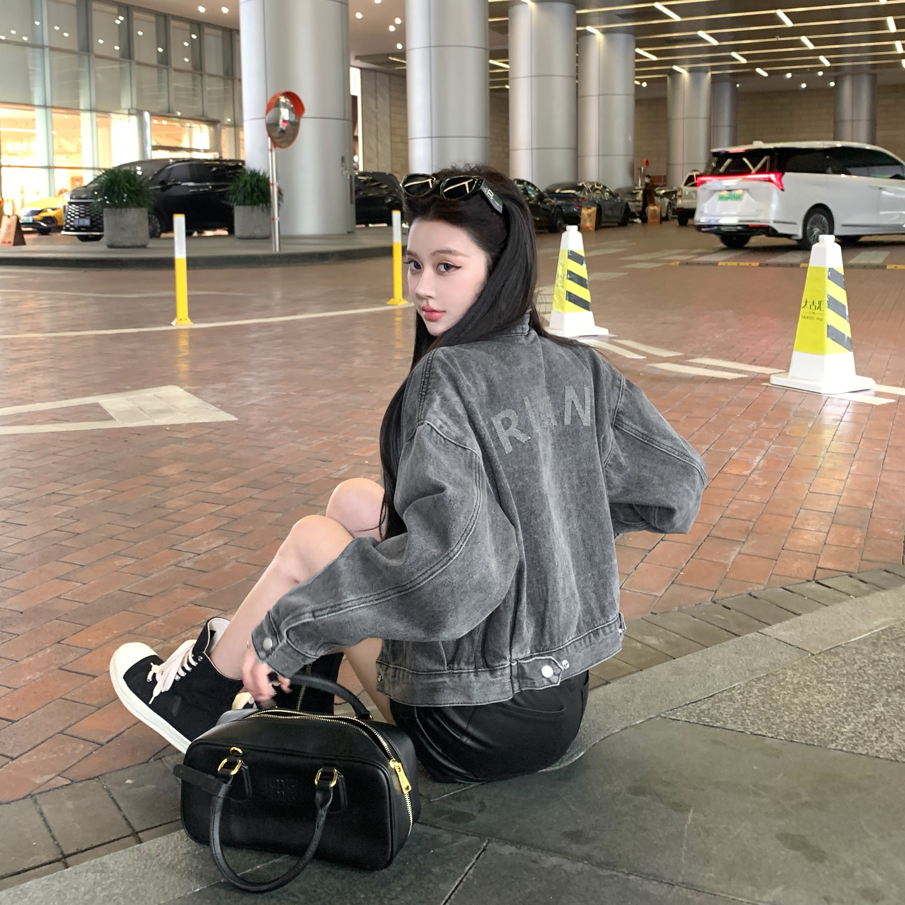 美式复古刺绣短牛仔外套女春黑灰重工宽松8699