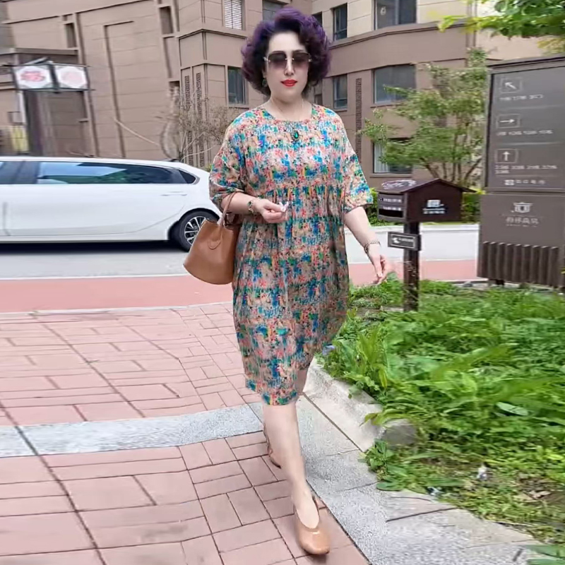 625短袖夏季新款大码连衣裙时尚碎花宽松遮肚子妈妈中长款裙子