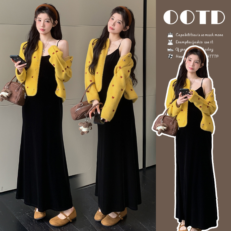 孕妇装秋装2025新款秋冬外穿洋气简约舒适宽松慵懒外套吊带连衣裙