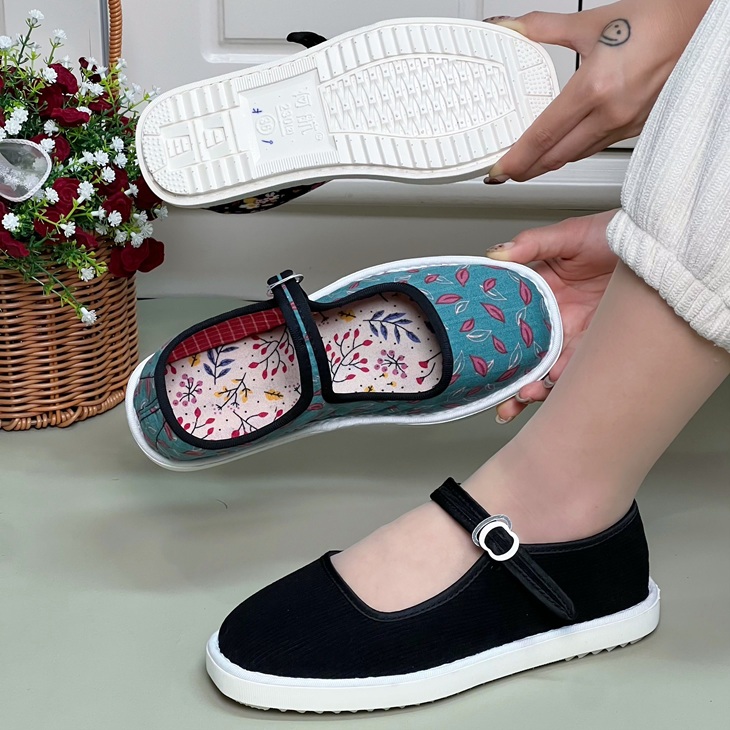 何航手工单鞋防滑耐磨透气吸汗软底防滑休闲老北京布鞋妈妈女款鞋