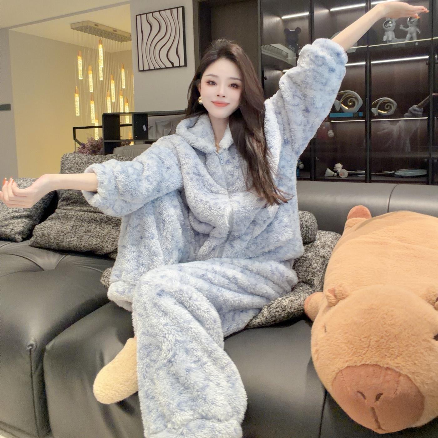 秋冬新款保暖家居服套装可外穿韩系柔软舒适毛茸茸连帽设计睡衣女