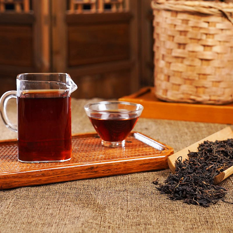 【六堡茶领灯群】2006年广西梧州古树陈香六堡茶