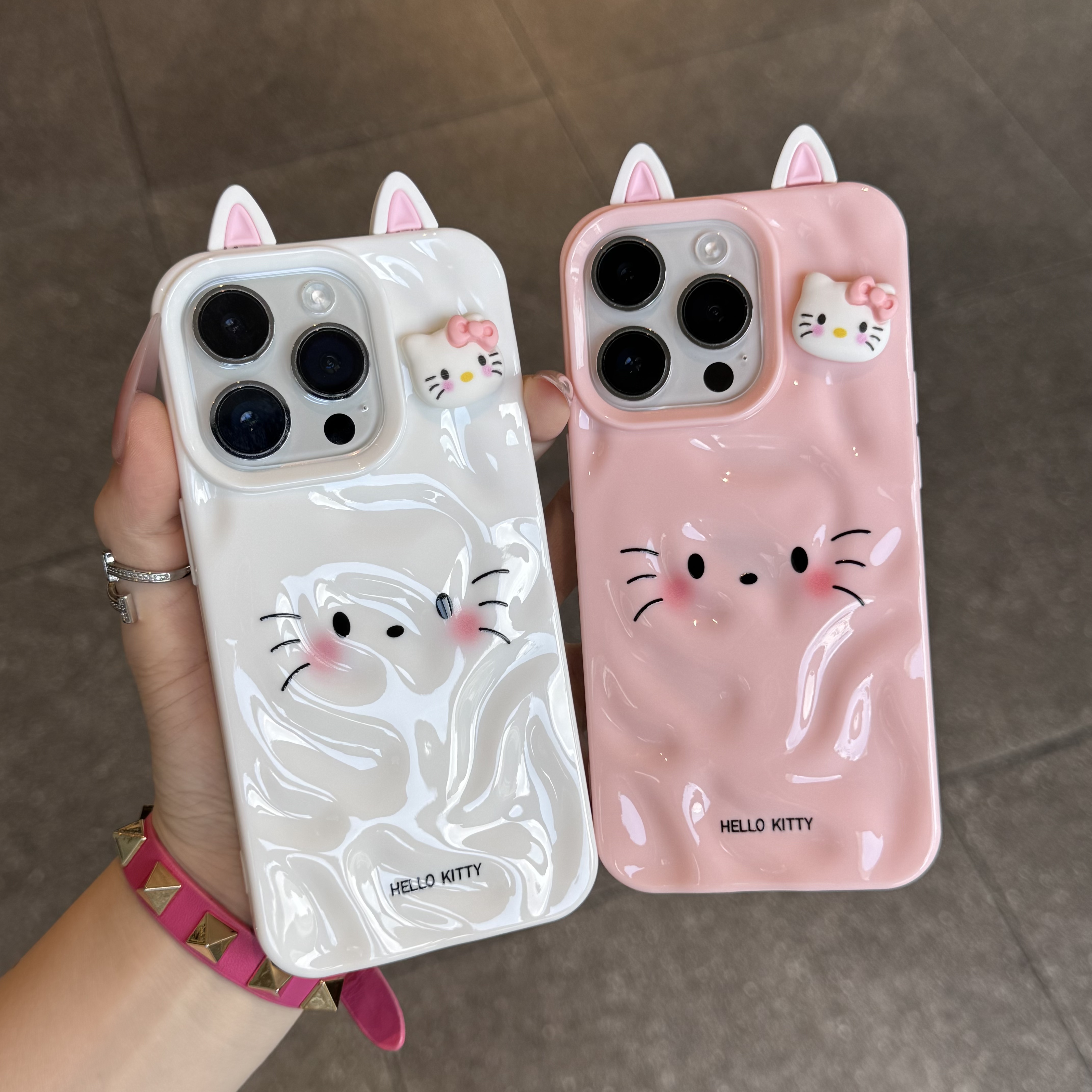 奥菲顿腮红kt猫耳公仔适用苹果15/16p陨石纹手机壳iPhone14/13/12