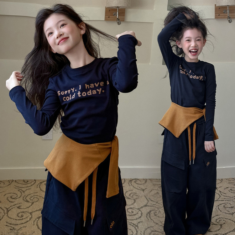 女童套装2025秋季新款儿童韩系穿搭洋气长袖披肩T恤工装裤三件套