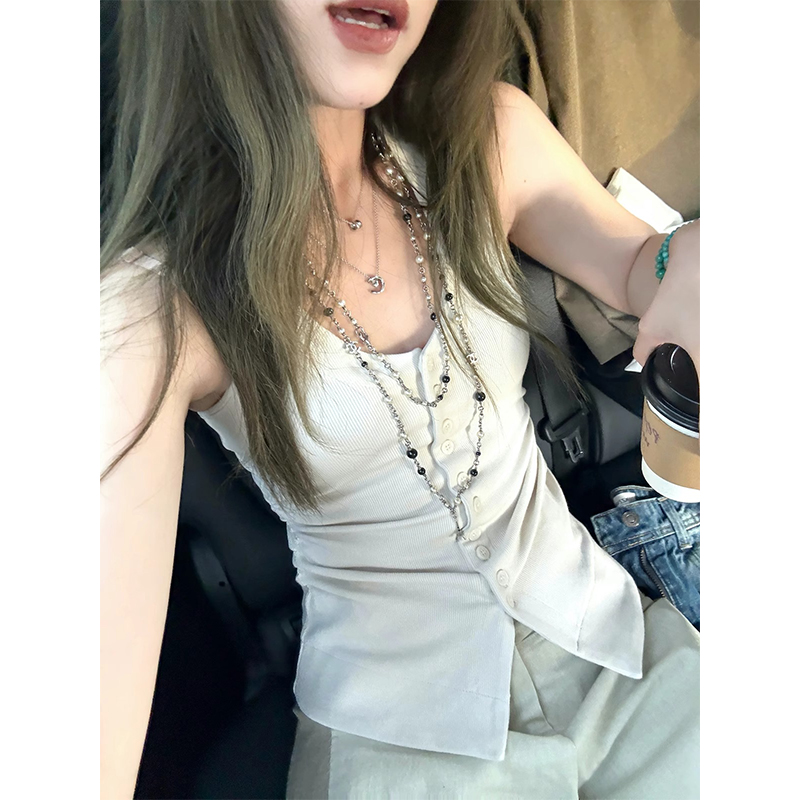 番茄妹妹Tomatosister遮副乳挂脖背心单排扣褶皱U领无袖上衣女