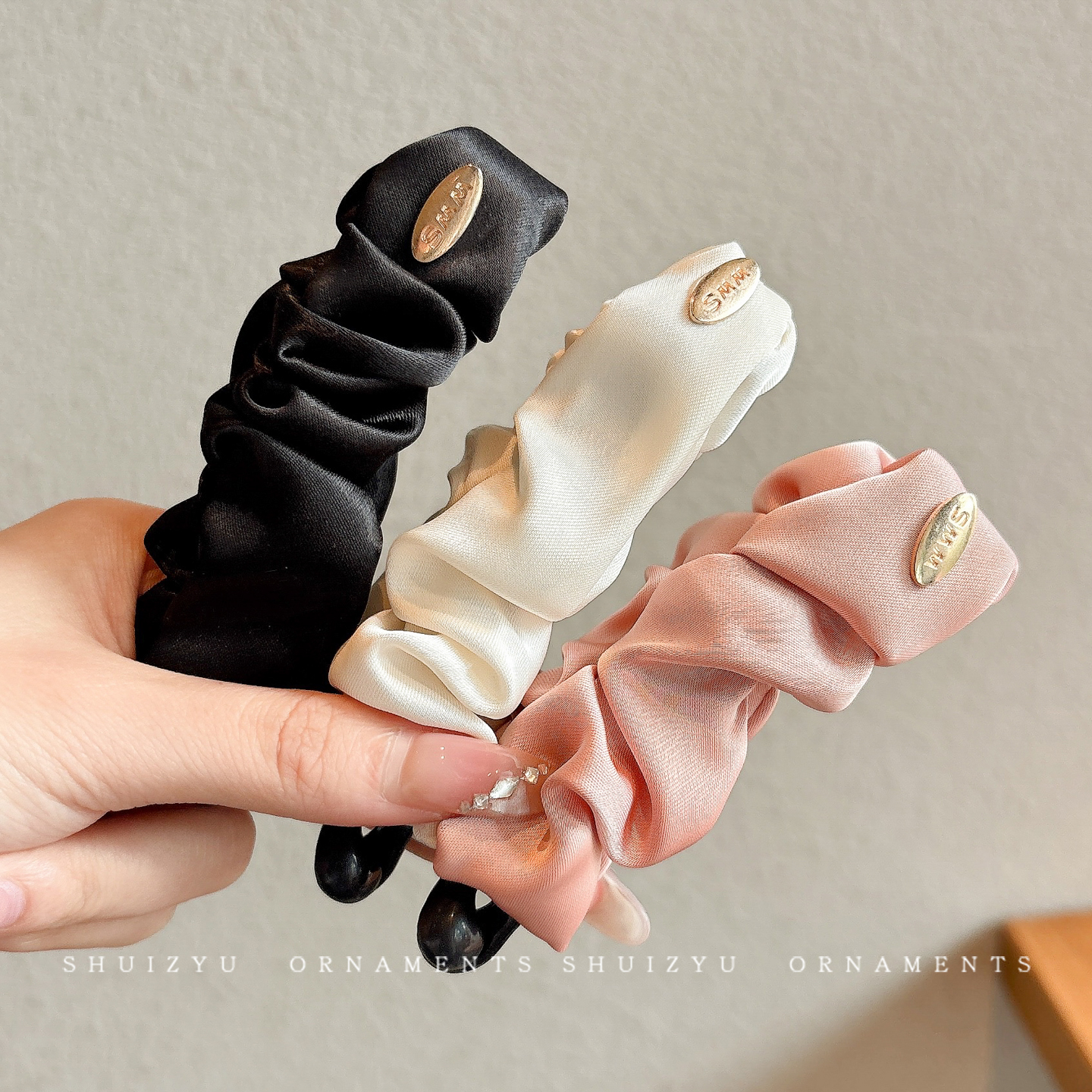 缎面褶皱发量少香蕉夹女后脑勺固定马尾夹竖式扭扭夹发卡时尚发夹