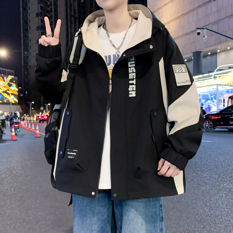 春秋季青少年港风冲锋衣外套男孩潮牌耐磨连帽夹克宽松外套