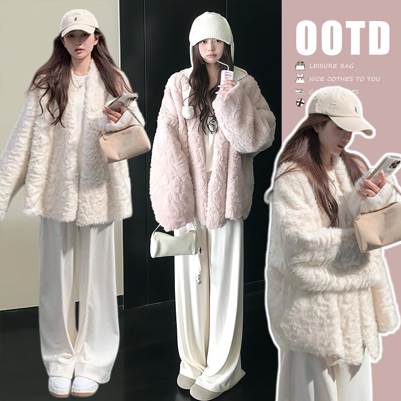 孕妇装2025新款冬季爆款加厚毛毛外套加绒阔腿裤减龄孕妇两件套