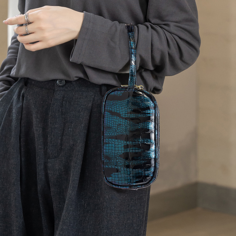 2025秋冬新款真皮手拎手机包简约便携牛皮买菜零钱包散步小手包女