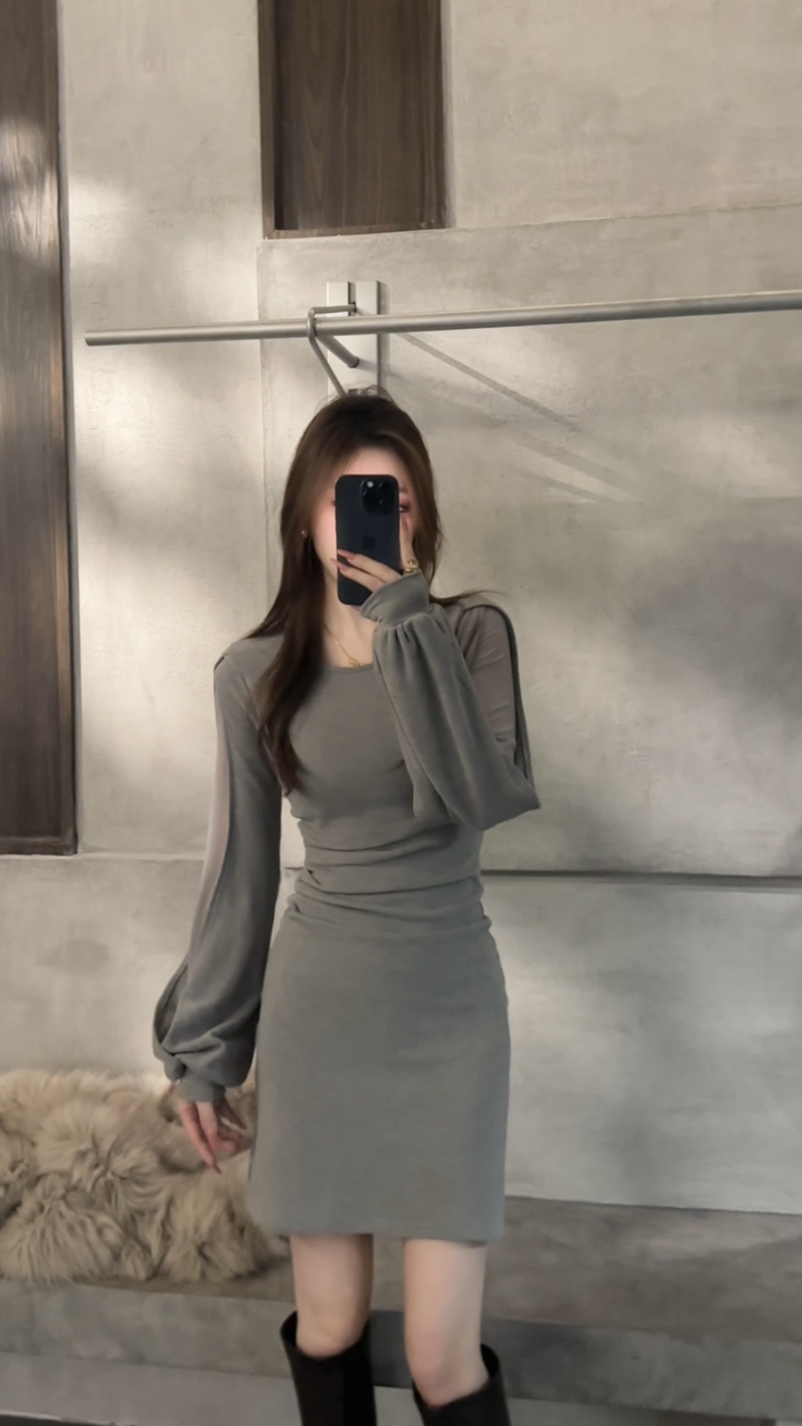 【宥妍】灯笼袖褶皱冬季新款连衣裙显瘦小众设计感百搭裙子DT1853