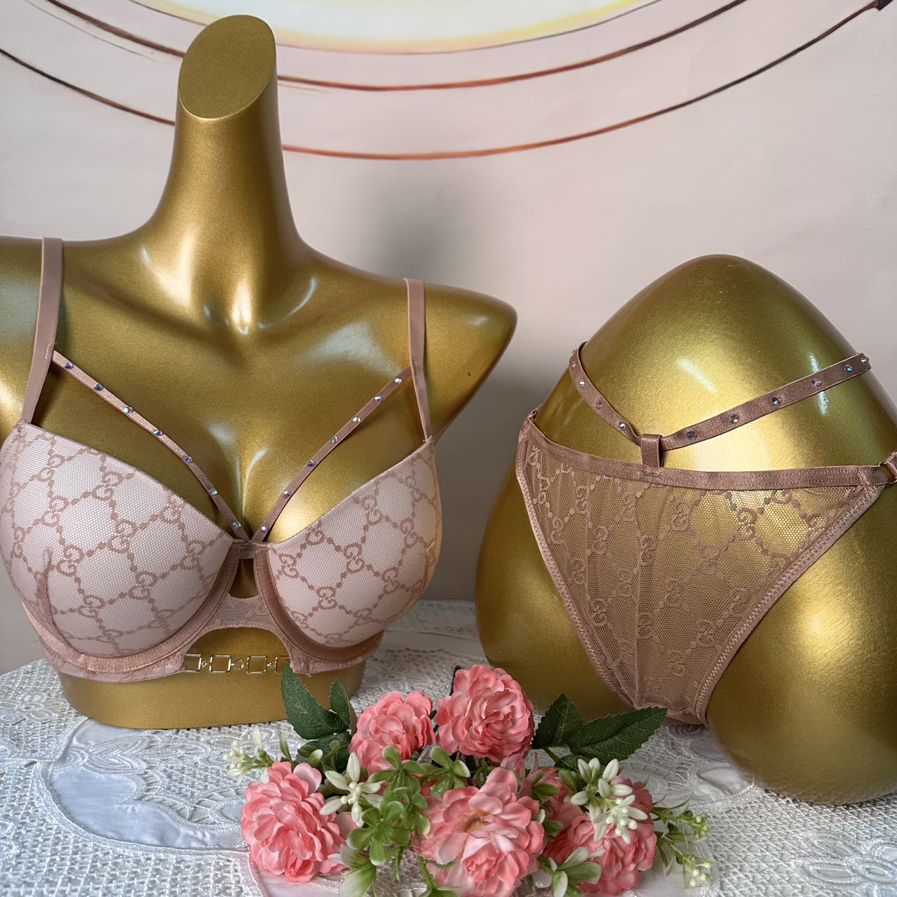 原创设计库奇女内衣套装kuqqi