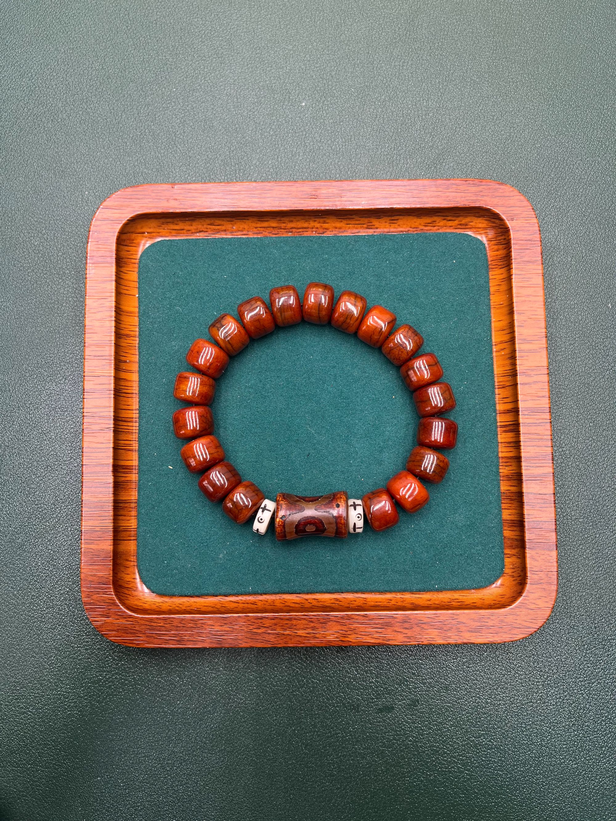 藏民回流精品骨手串招眼