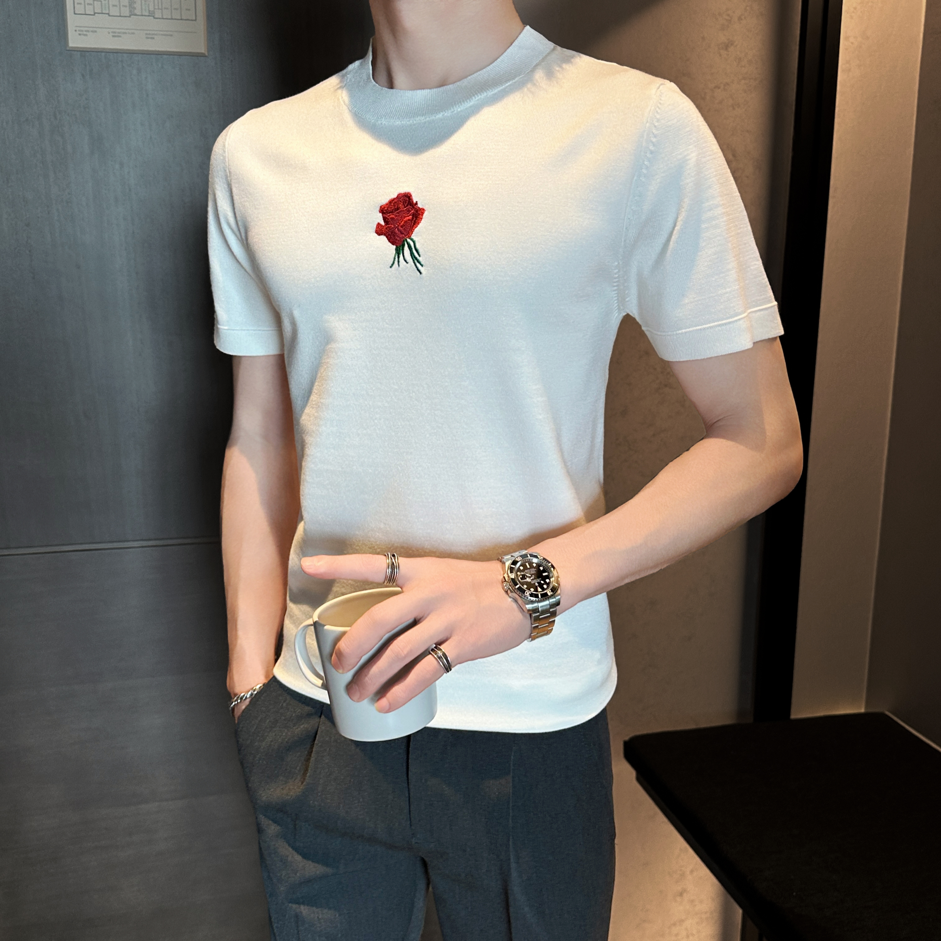 高级感刺绣针织短袖毛衣男士痞帅休闲圆领T恤秋季2025新款打底衫