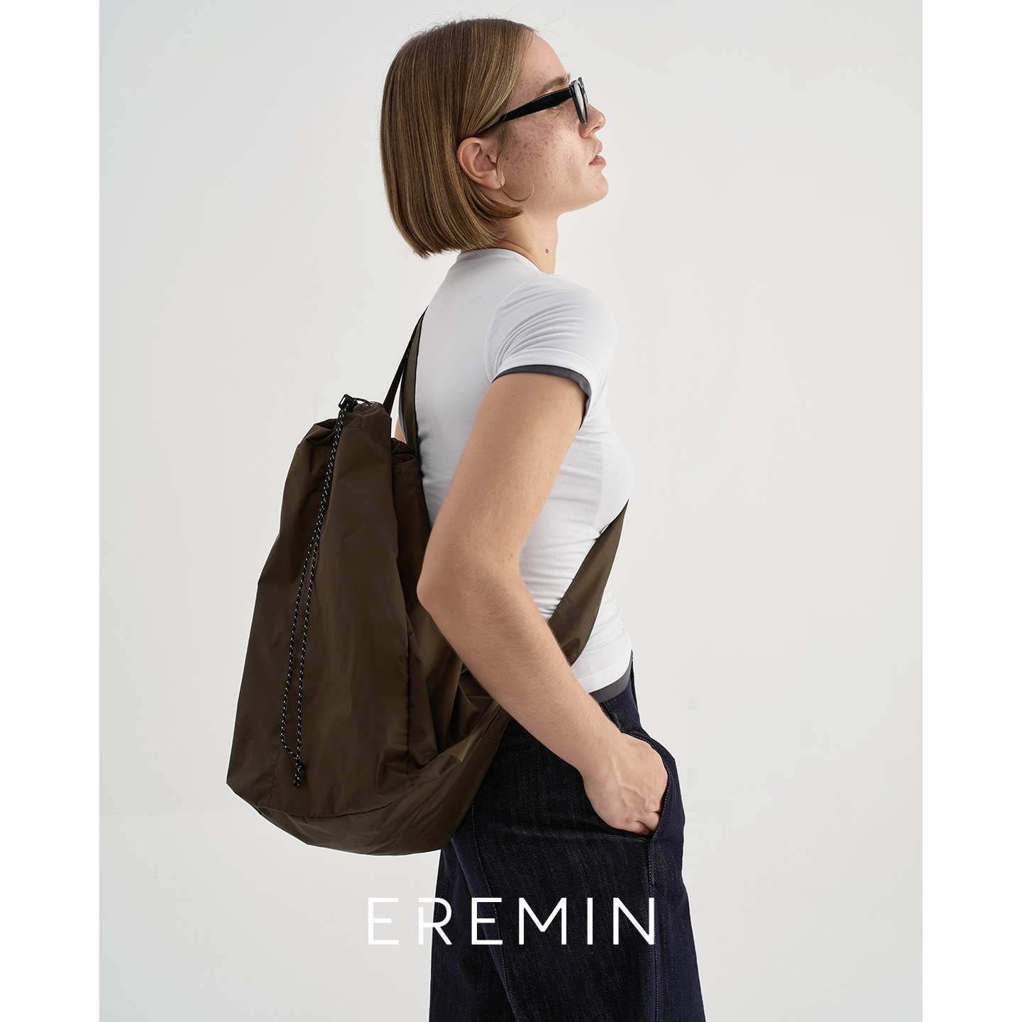 定染色户外轻量抽绳两用尼龙健身包大容量斜挎包124B25