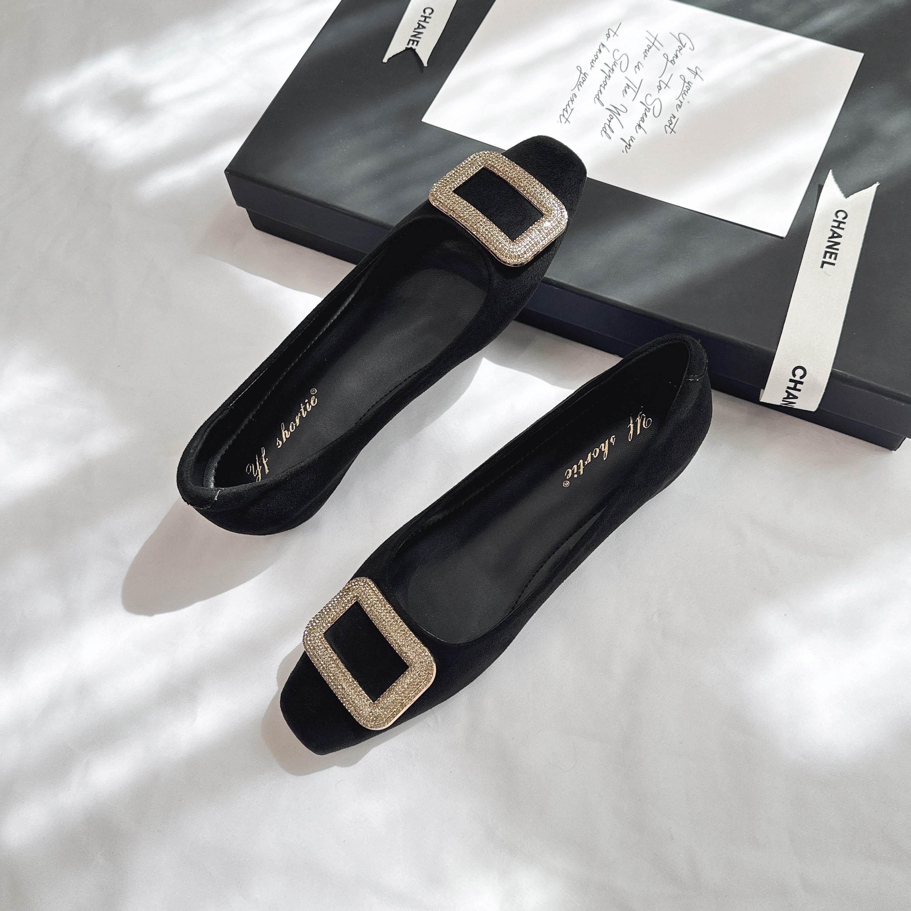 内增高低跟方头黑色ol水钻轻职风浅口气质软底单鞋绒面百搭平底鞋