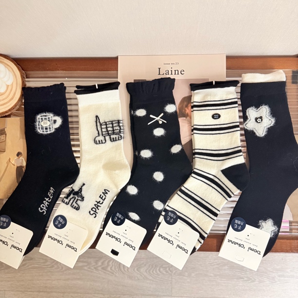 【涂鸦日记】重工提花工艺植绒水毛毛甜酷风加厚保暖羊毛饰品袜