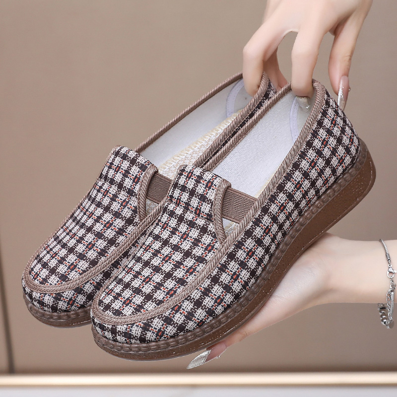 秋季老北京布鞋平底一脚蹬单鞋软底透气低帮爆款舒适防滑奶奶鞋