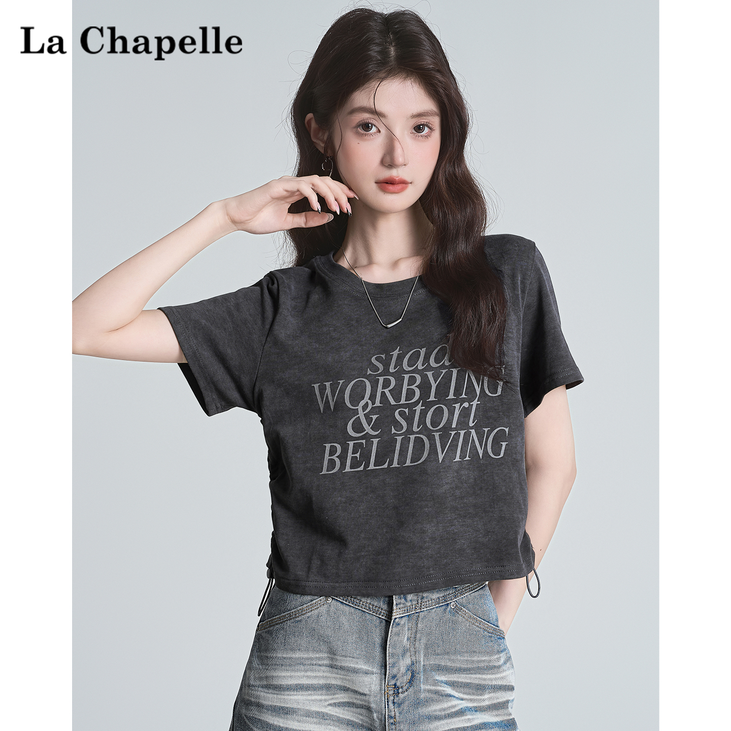 拉夏贝尔2025夏季美式复古辣妹短袖T恤女印花短款抽绳百搭上衣潮