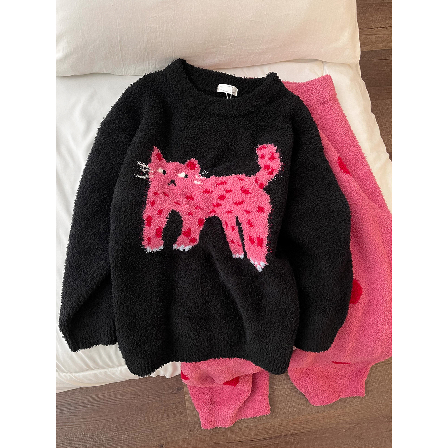 韩版ins设计感甜美针织半边绒睡衣女冬季新款黑色猫咪居家服套装