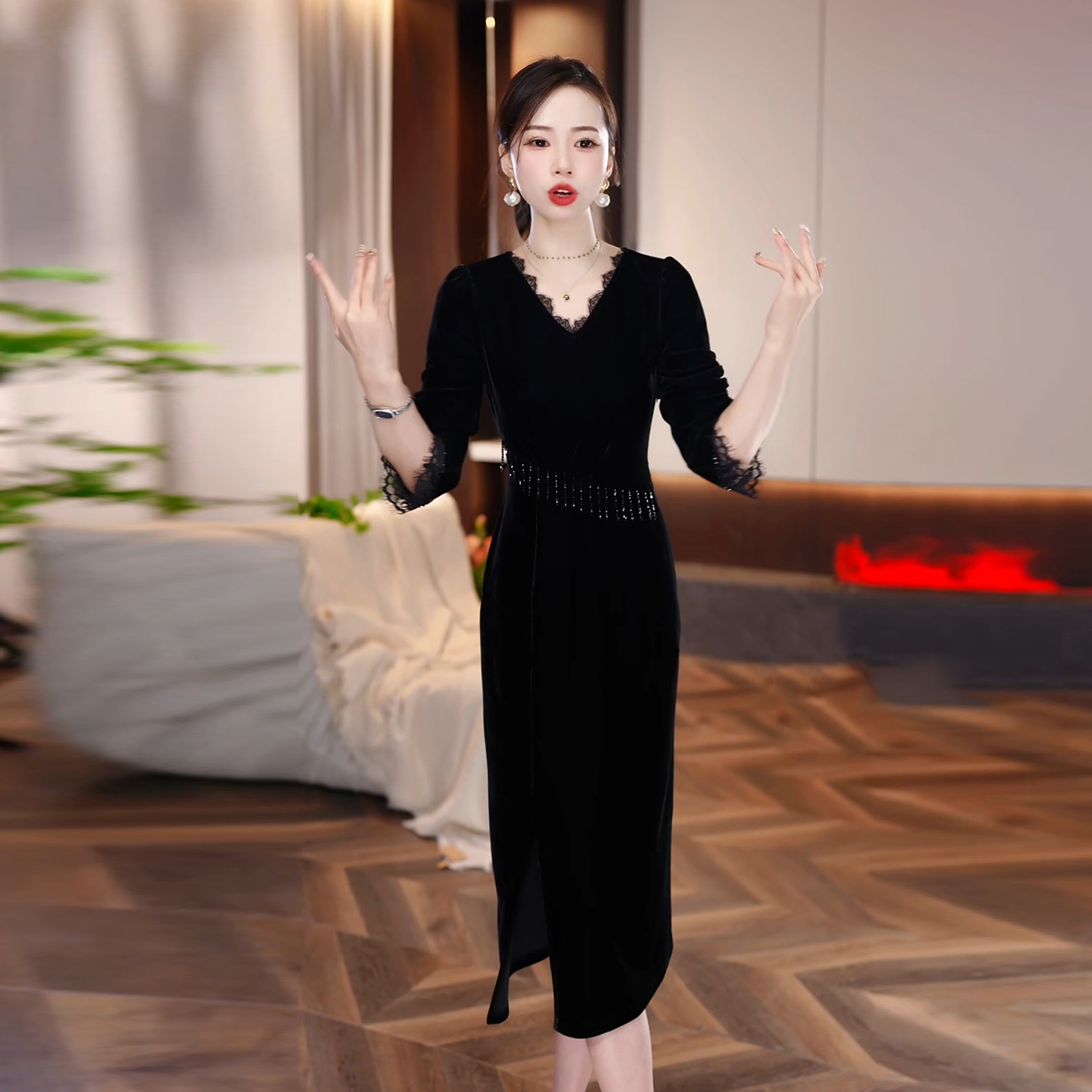 【黑色玫瑰】2025秋季新款妈妈装收腰显瘦轻奢女人味黑色连衣裙