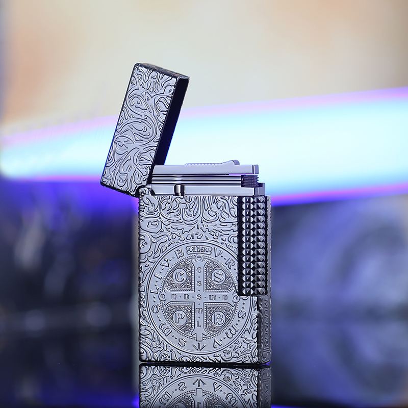 maduro意大利玛杜罗康斯坦丁朗声打火机黑色经典声音清脆侧滑砂轮