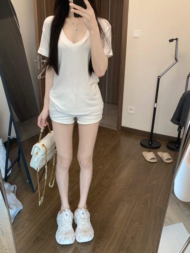 V领T恤辣妹风运动白色透气韩版夏季短款纯欲风显瘦短袖