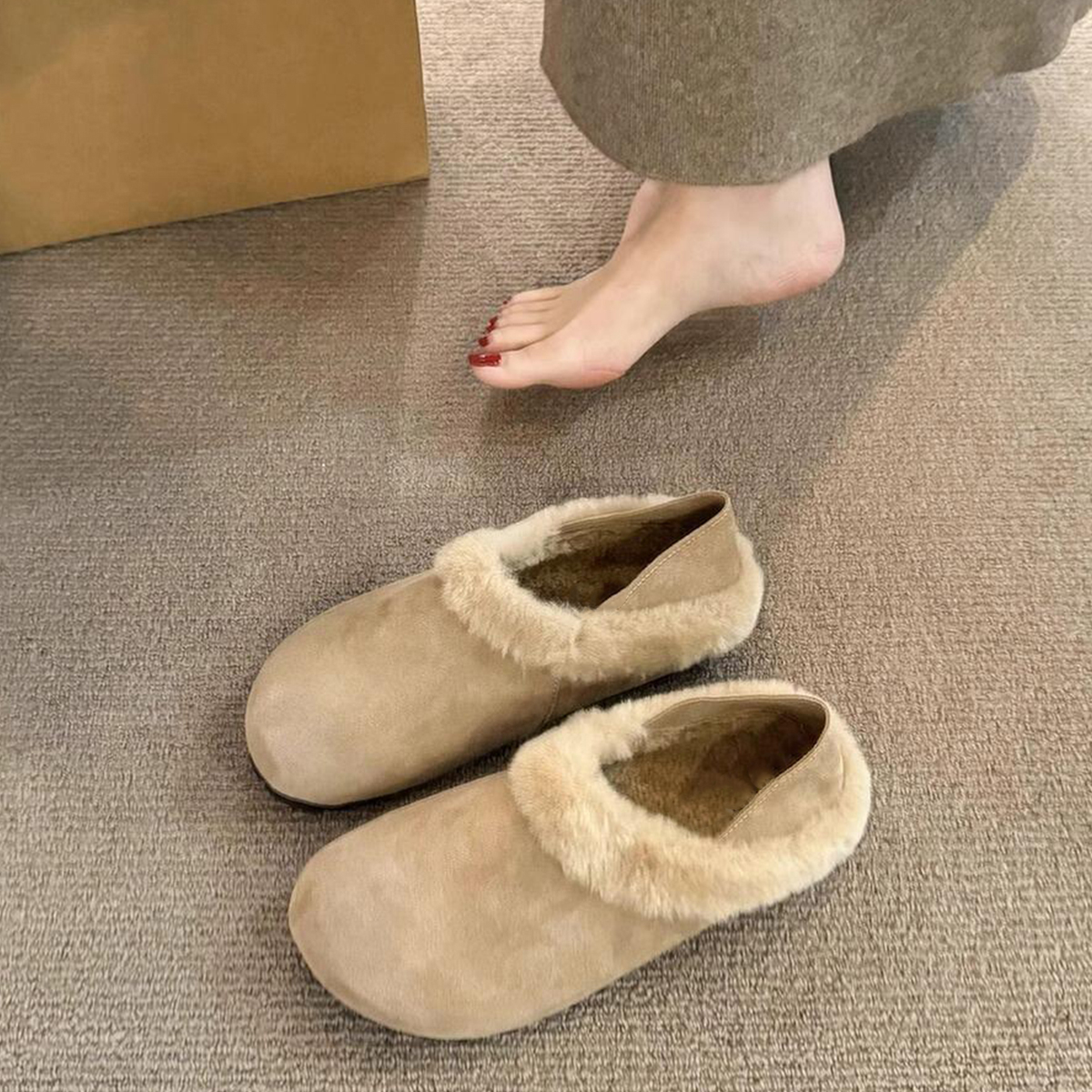 软皮欧货毛毛鞋女冬外穿加绒保暖棉鞋一脚蹬防滑孕妇鞋全包勃肯鞋
