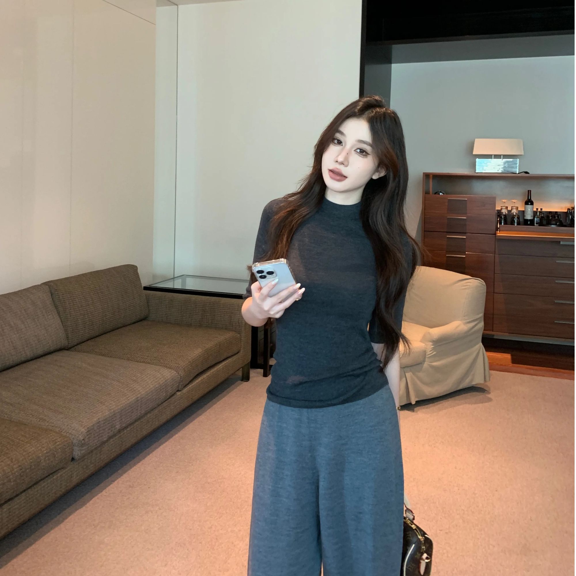 【Yinkoo】 老钱风早春扬子针织纱线亲肤半袖半高领纯色打底衫T恤