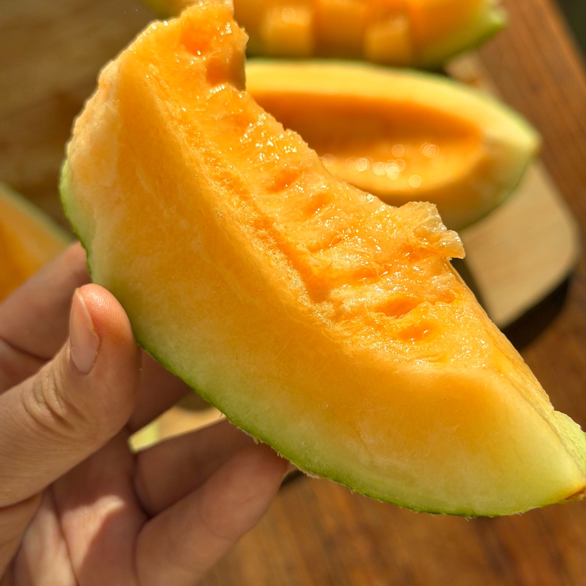 Z 海南晓蜜25号哈密瓜4.5斤应季水果清甜多汁现摘现发海南直发