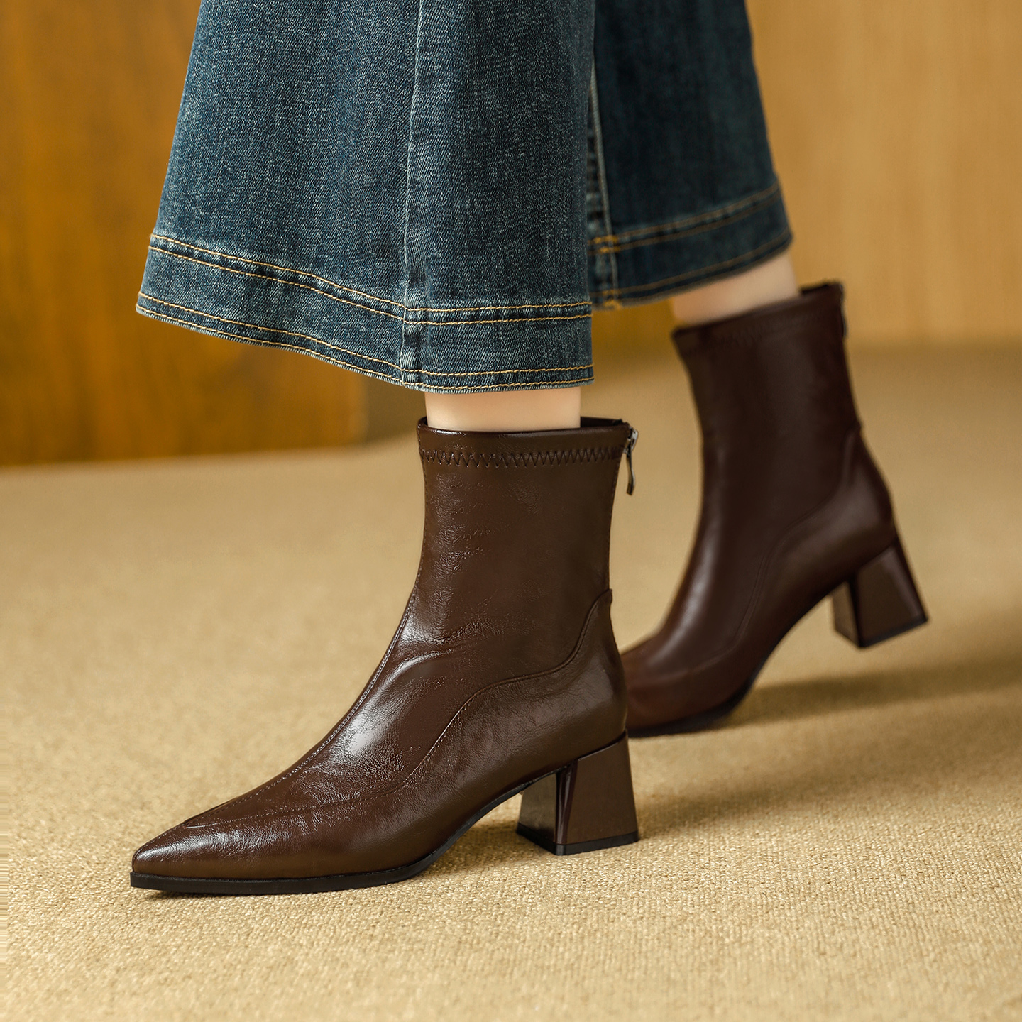 34-40码5厘米法式尖头弹力瘦瘦靴低跟新款粗跟短靴女复古切尔西靴