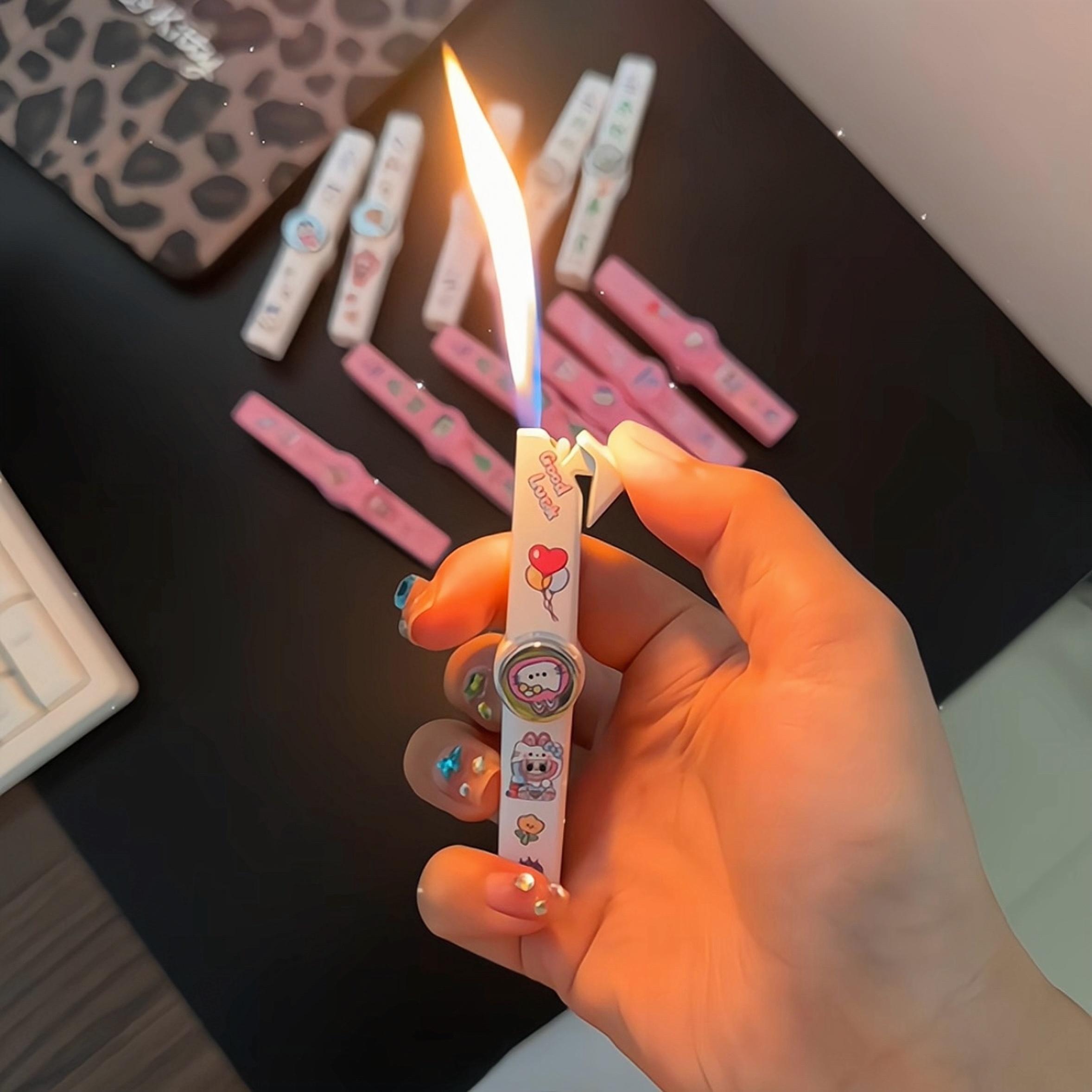 高级感原创陀螺打火机小巧便携金属创意迷你卡通图案炫酷解压七夕