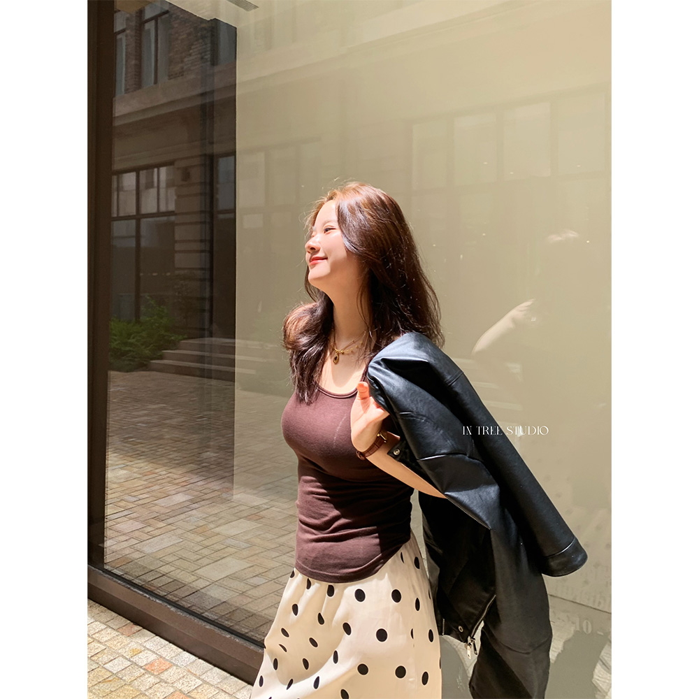 InTree张桶桶【时髦芭蕾风】撞色挂脖吊带ZXL01991