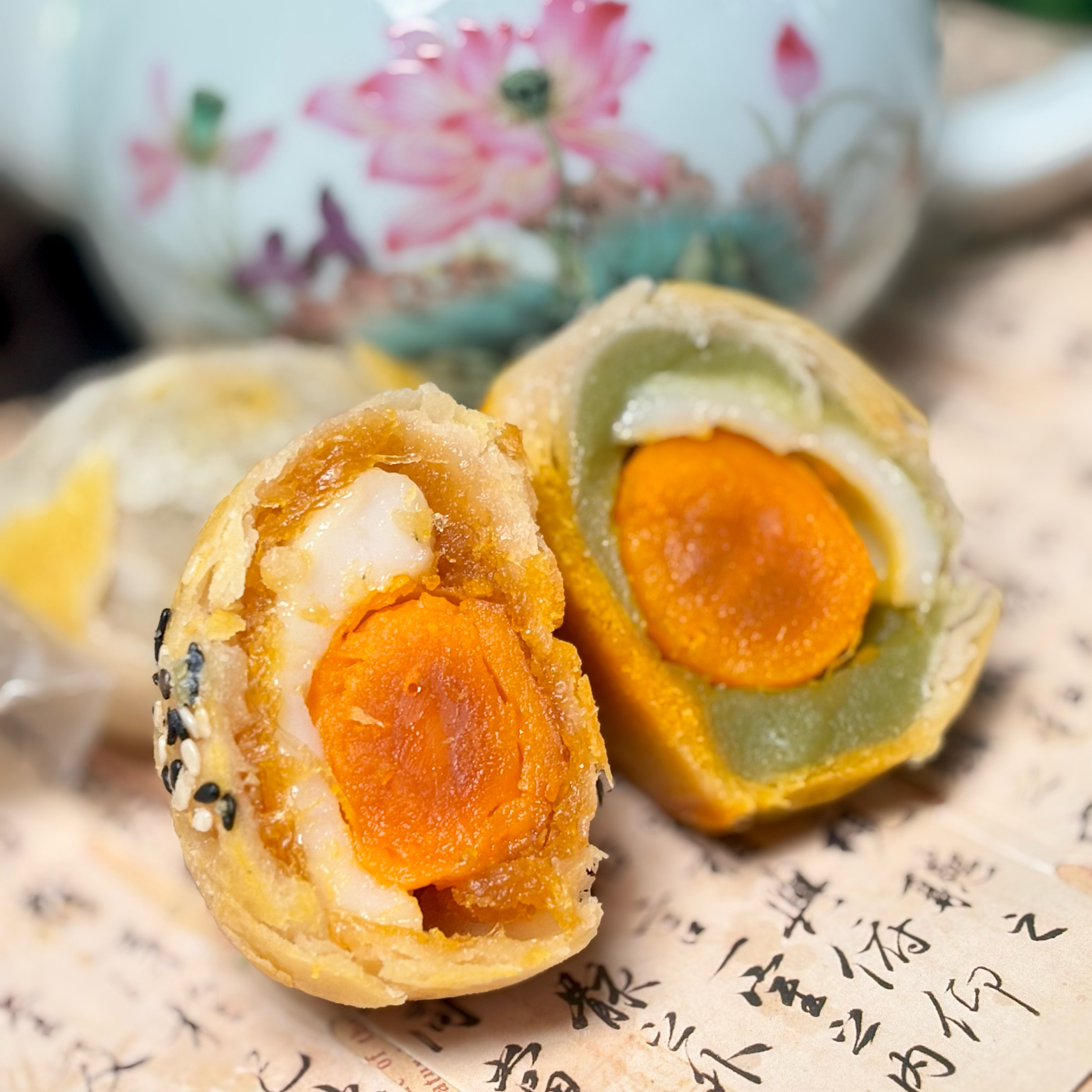 手工制作蛋黄酥每日现做层层起酥 龙井味和凤梨麻薯味80g/枚顺丰