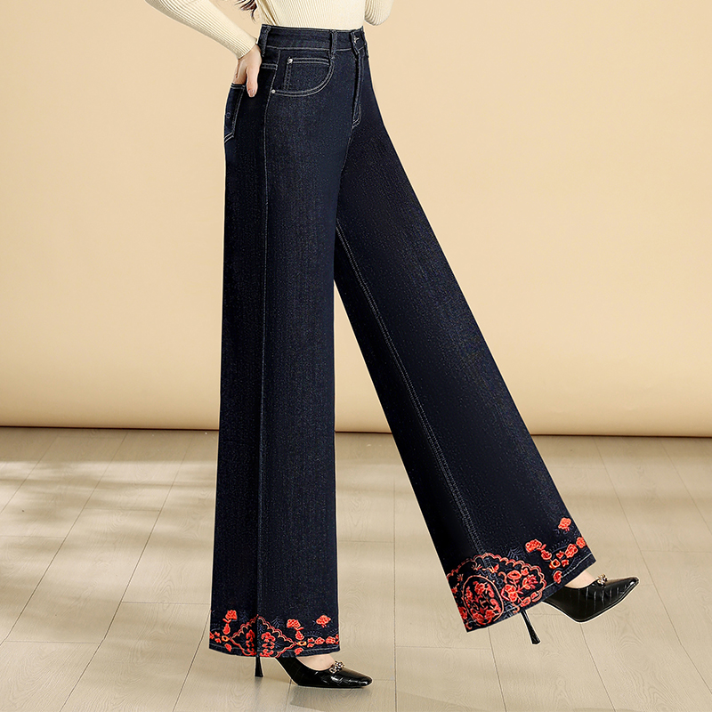 秋冬新款弹力牛仔裤女士老年宽松阔腿裤大码妈妈裤子中年直筒女裤