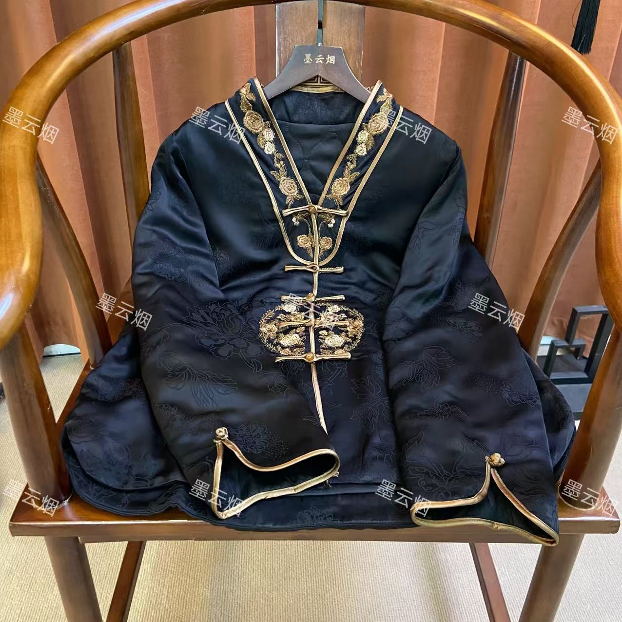 【渡淮】新中式刺绣加棉琉璃扣气质长袖常规厚款宽松型秋冬圆领2008