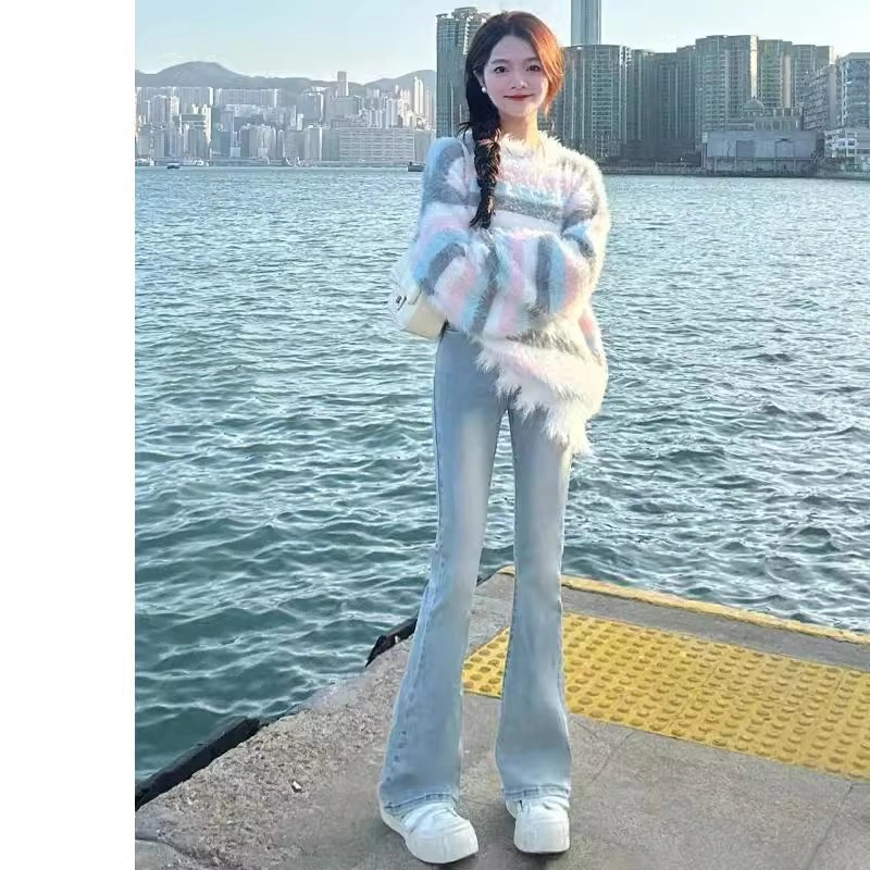 雪千羽浅色马蹄微喇牛仔裤女2025春夏小个子美式高腰显瘦喇叭裤子