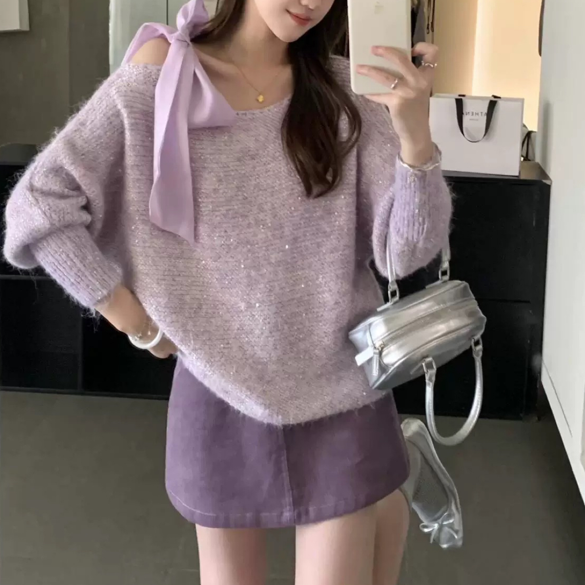 贤韩系早秋新款元气少女糖果色亮丝系带露肩软糯针织小衫针织衫