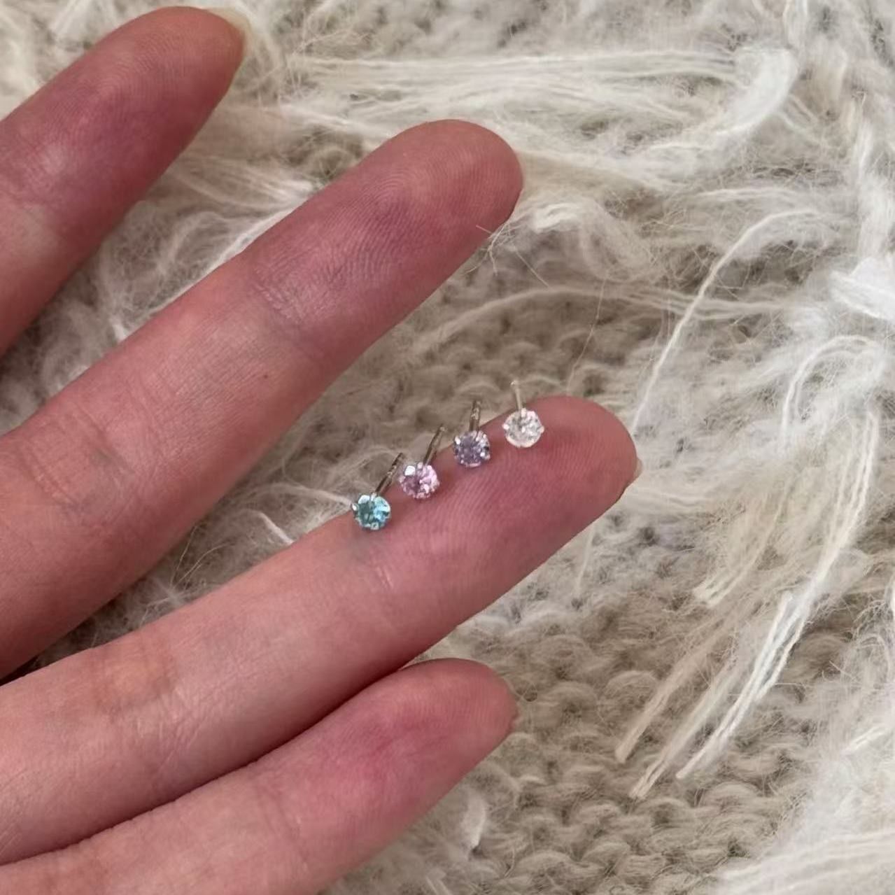 合金耳饰 超闪彩色迷你锆石耳钉简约养耳洞耳骨钉睡觉免摘