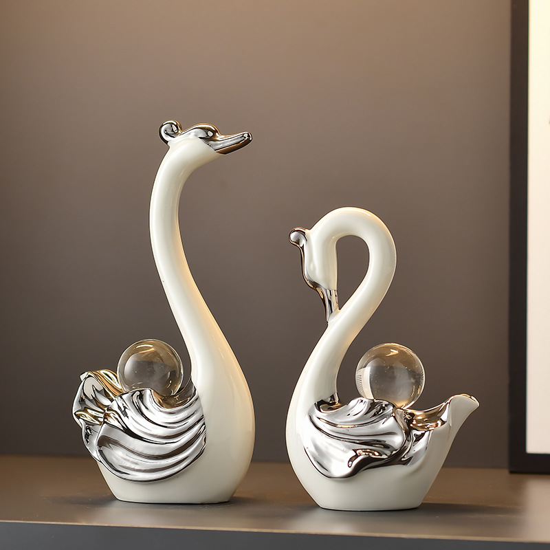 水晶天鹅摆件客厅轻奢高档酒柜电视柜高级感装饰品结婚礼物送新人