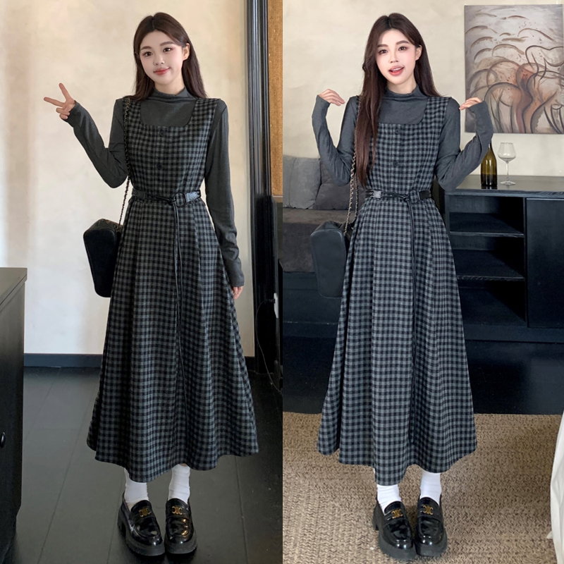 大码胖mm女装秋季新款韩版时尚格子背带裙打底衫两件套套装女