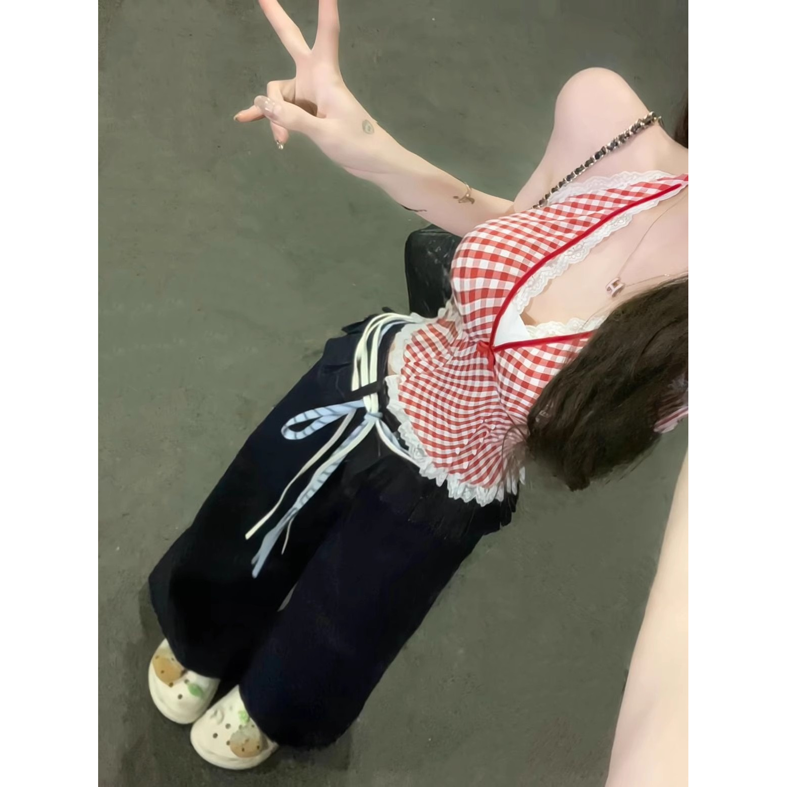 美式甜辣妹蕾丝花边挂脖吊带背心女春季设计感修身显瘦短款上衣潮